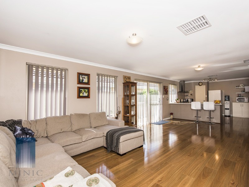 15 Hoffman Way, Byford WA 6122