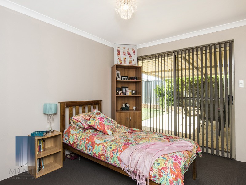 15 Hoffman Way, Byford WA 6122