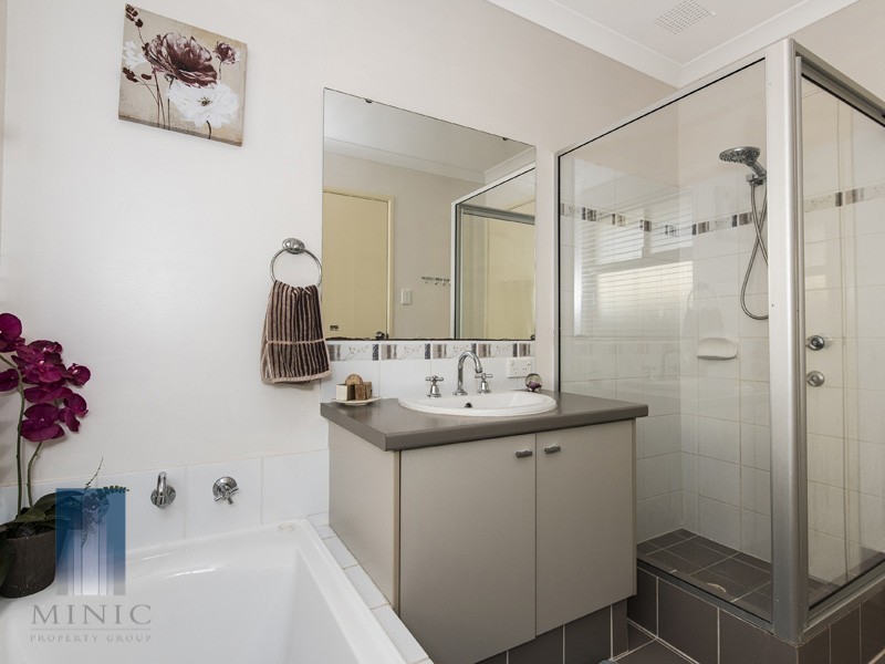 15 Hoffman Way, Byford WA 6122