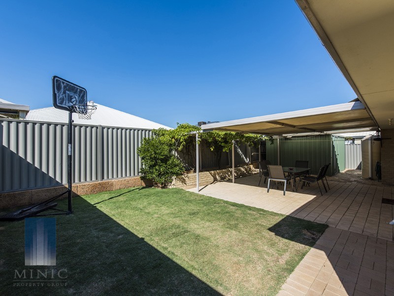 15 Hoffman Way, Byford WA 6122