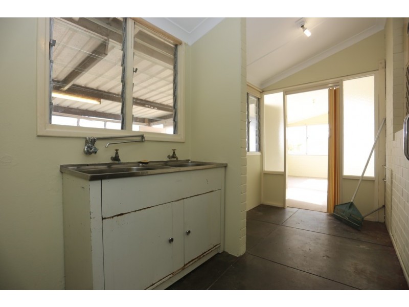 21 Mcmanus Street, Wilson WA 6107