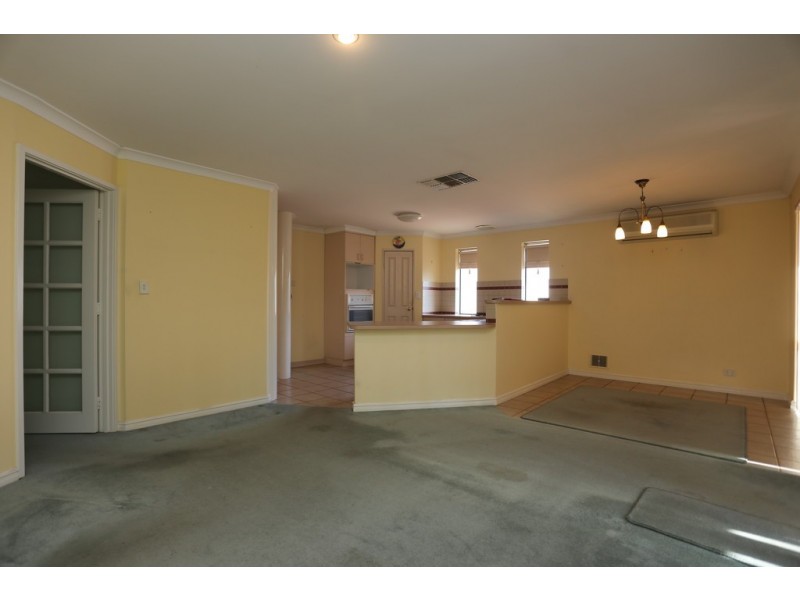92 PORTCULLIS DRIVE, Willetton WA 6155