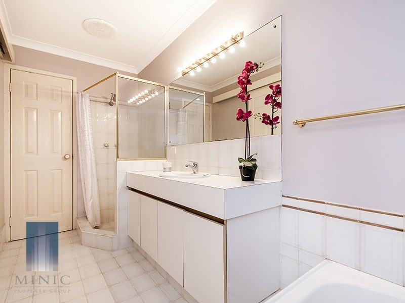 2 Balbiri Close, Wilson WA 6107