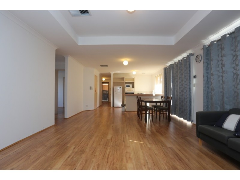 8/24 MARJORIE AVENUE, Shelley WA 6148