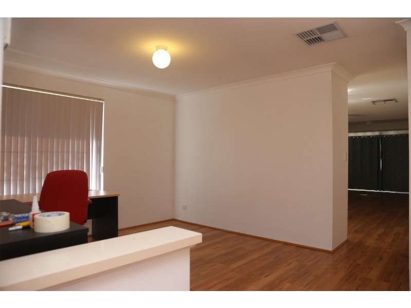 8/24 MARJORIE AVENUE, Shelley WA 6148