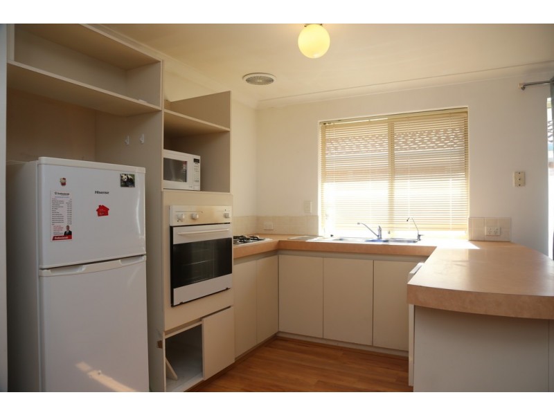 8/24 MARJORIE AVENUE, Shelley WA 6148