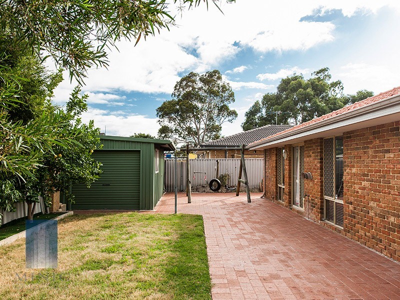 4 Winthrop Drive, Winthrop WA 6150