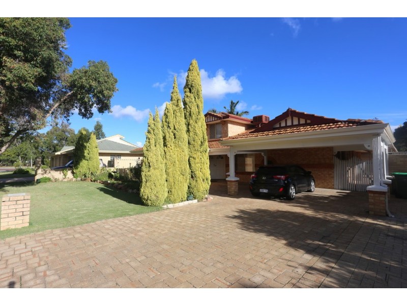 4 Burtonia Place, Canning Vale WA 6155