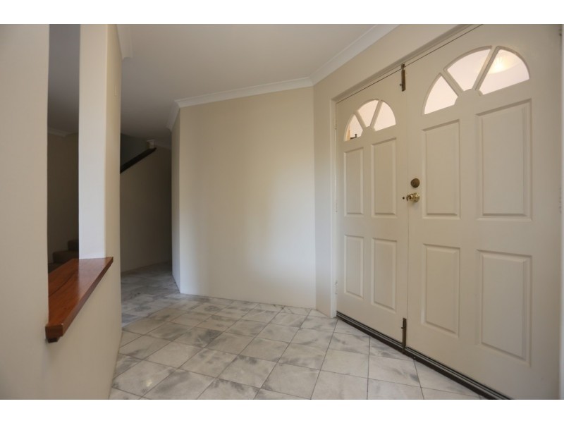 4 Burtonia Place, Canning Vale WA 6155