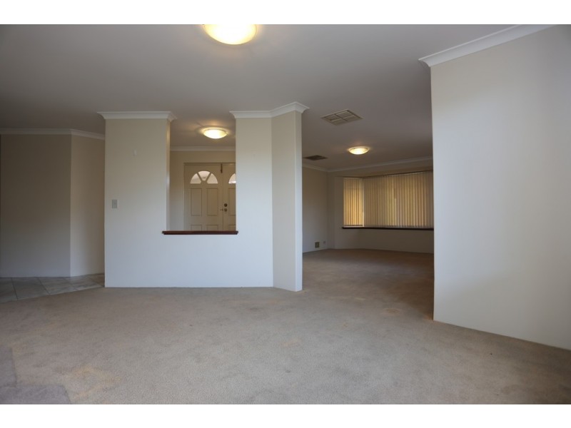 4 Burtonia Place, Canning Vale WA 6155