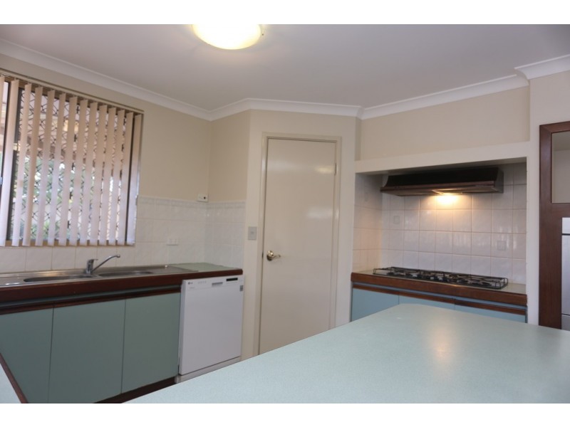 4 Burtonia Place, Canning Vale WA 6155