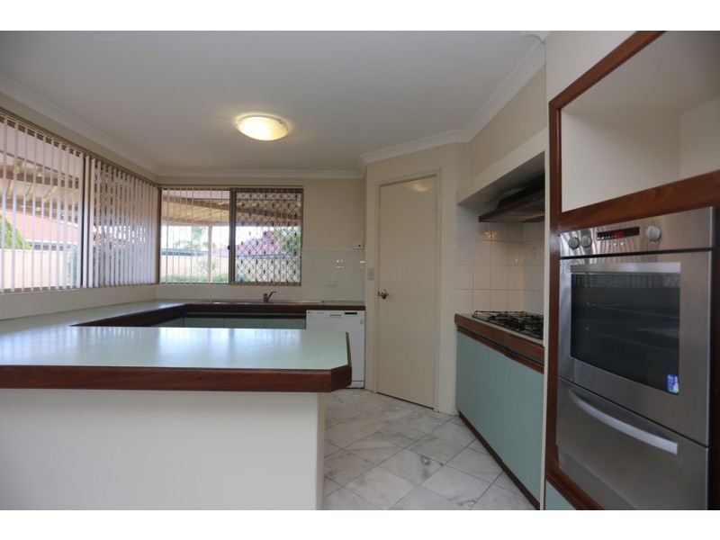 4 Burtonia Place, Canning Vale WA 6155