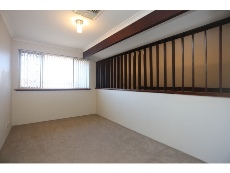 4 Burtonia Place, Canning Vale WA 6155