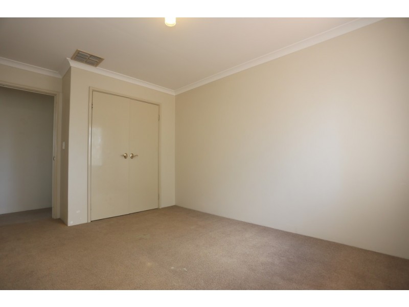 4 Burtonia Place, Canning Vale WA 6155