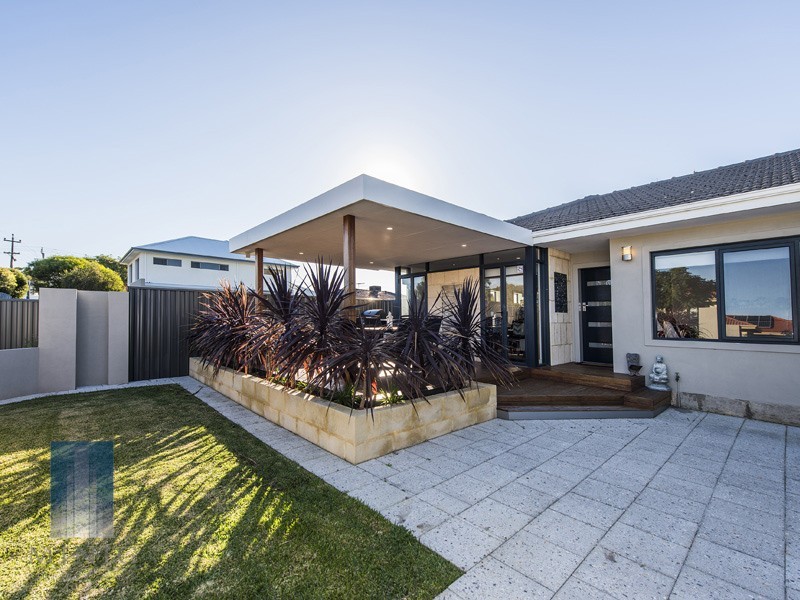 4 Kasarina Road, Riverton WA 6148