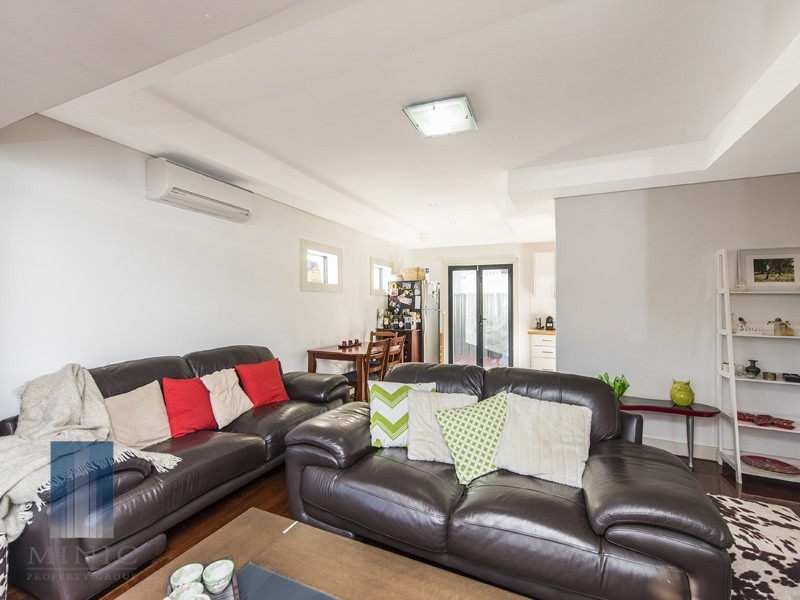 4 Kasarina Road, Riverton WA 6148