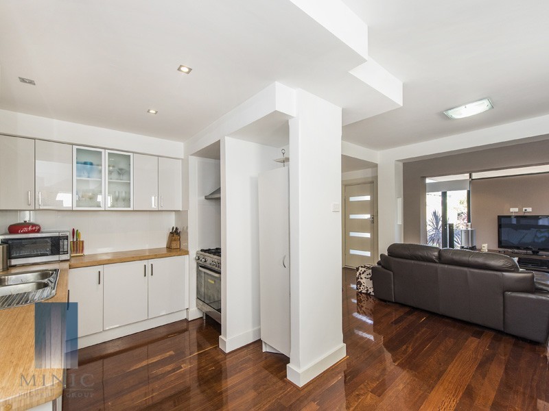 4 Kasarina Road, Riverton WA 6148