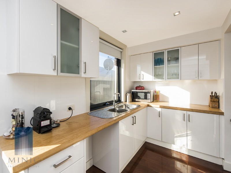 4 Kasarina Road, Riverton WA 6148