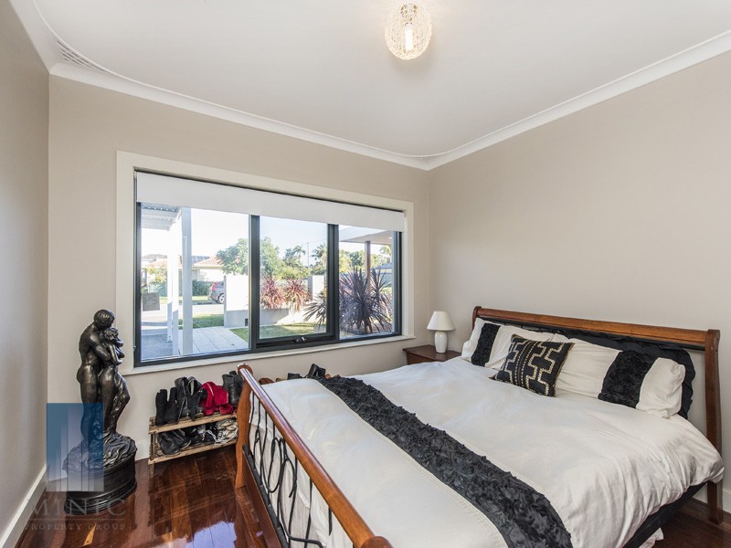 4 Kasarina Road, Riverton WA 6148