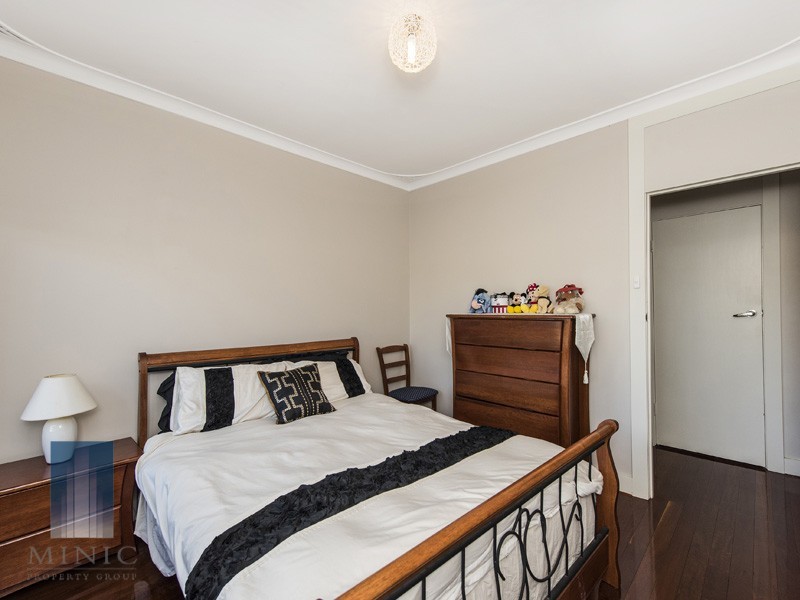 4 Kasarina Road, Riverton WA 6148