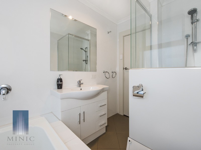 4 Kasarina Road, Riverton WA 6148