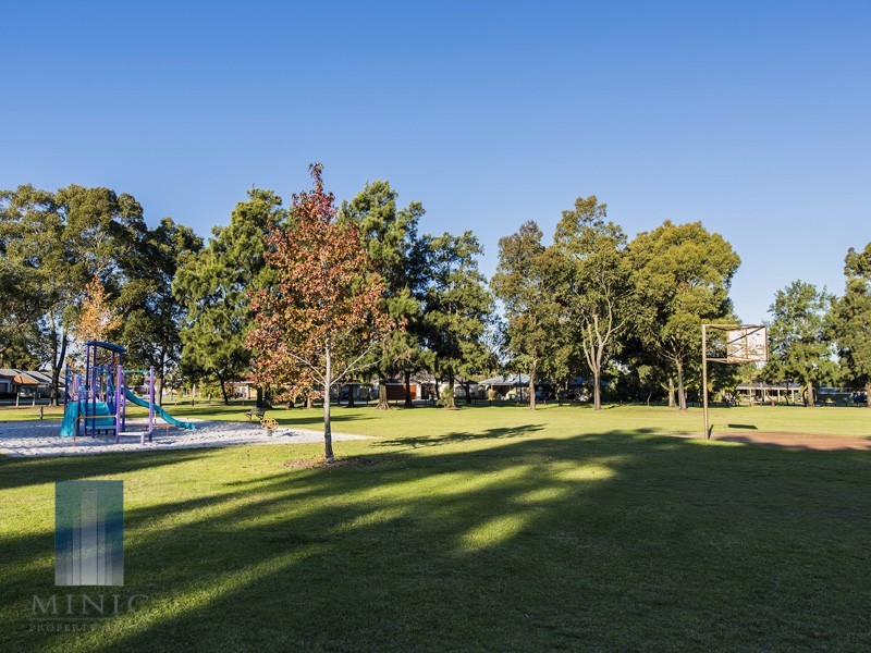 4 Kasarina Road, Riverton WA 6148