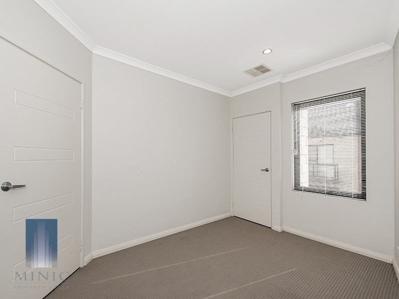 8/12 Leila Street, Cannington WA 6107