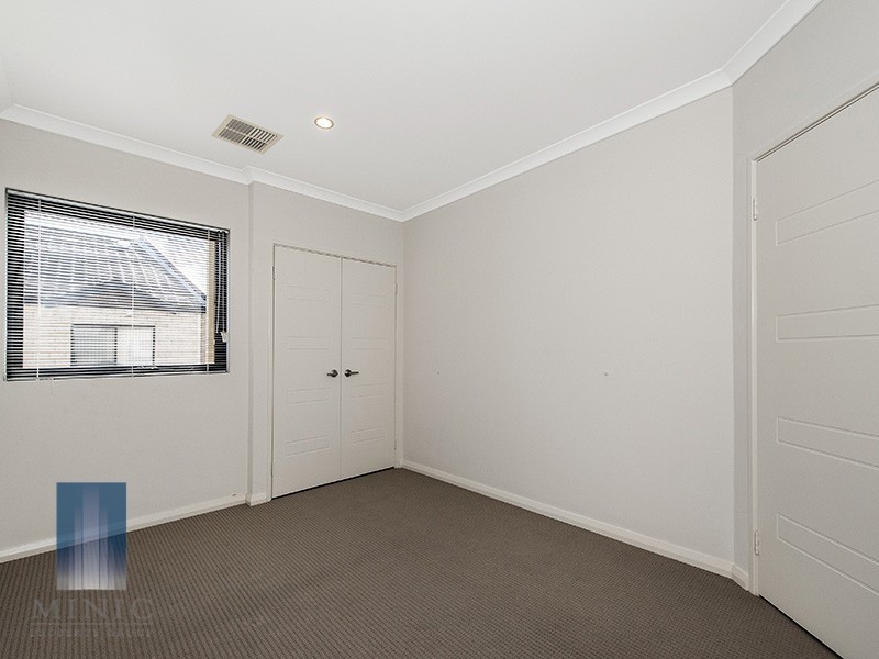 8/12 Leila Street, Cannington WA 6107