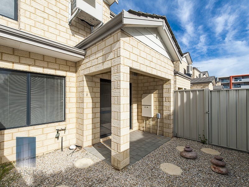8/12 Leila Street, Cannington WA 6107