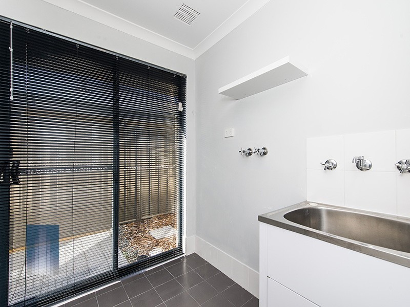 36 Ernest Way, Hilbert WA 6112