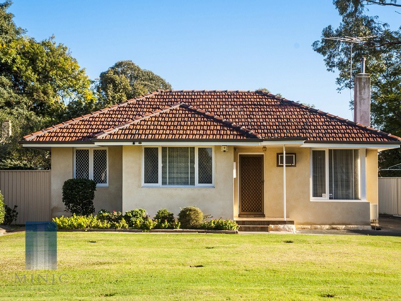 59 Armstrong Road, Wilson WA 6107