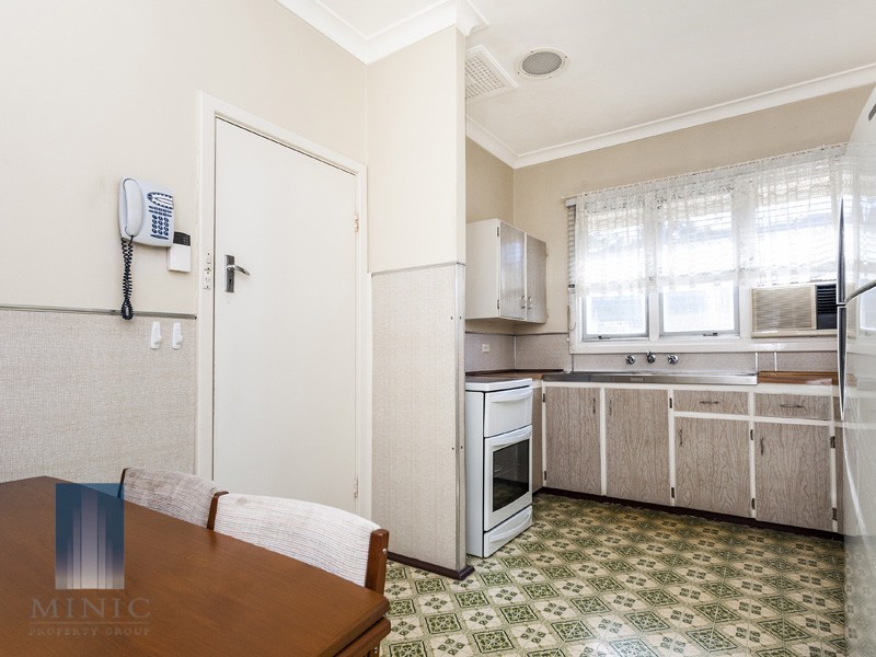 59 Armstrong Road, Wilson WA 6107