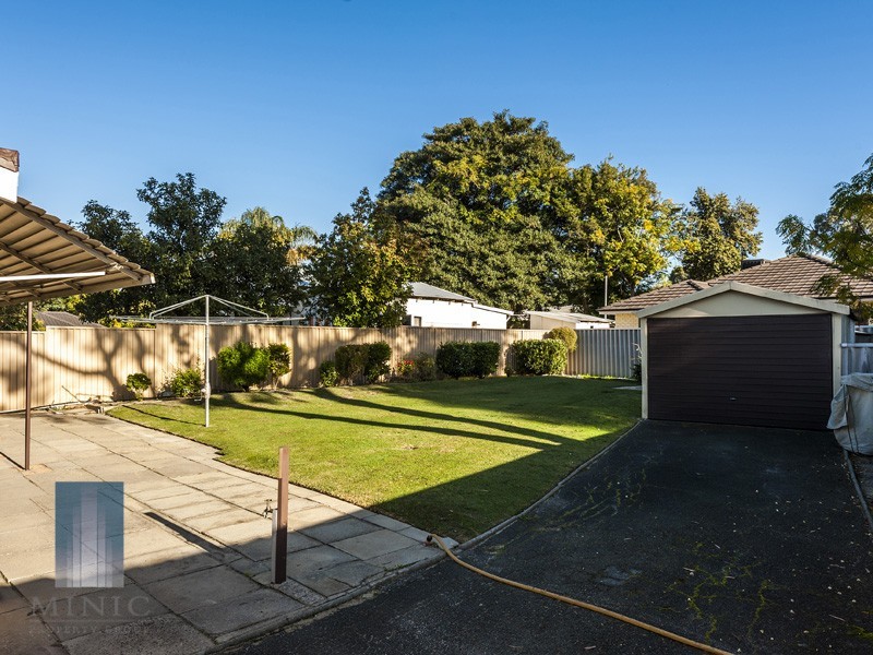 59 Armstrong Road, Wilson WA 6107