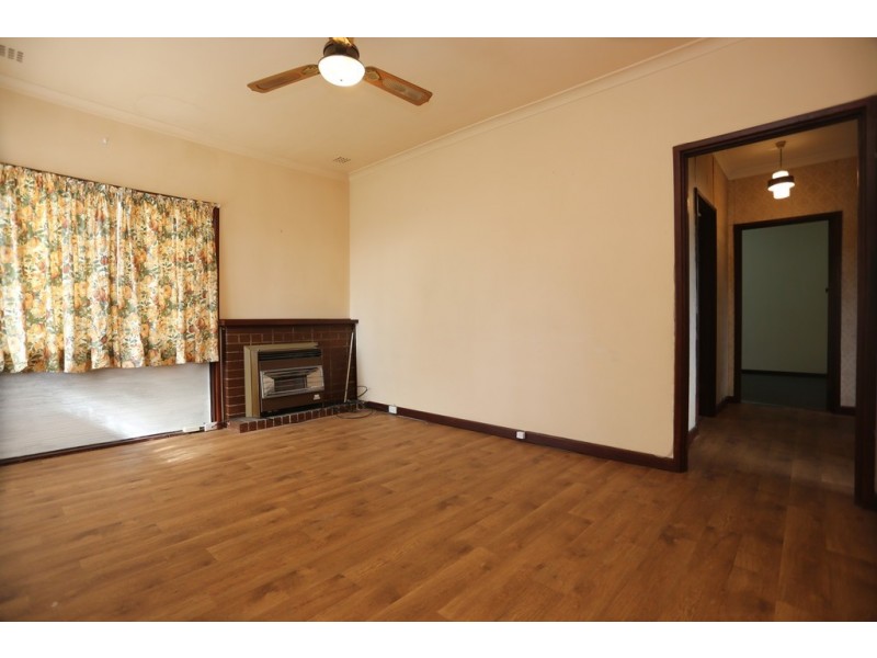 21 Westlake Street, Wilson WA 6107