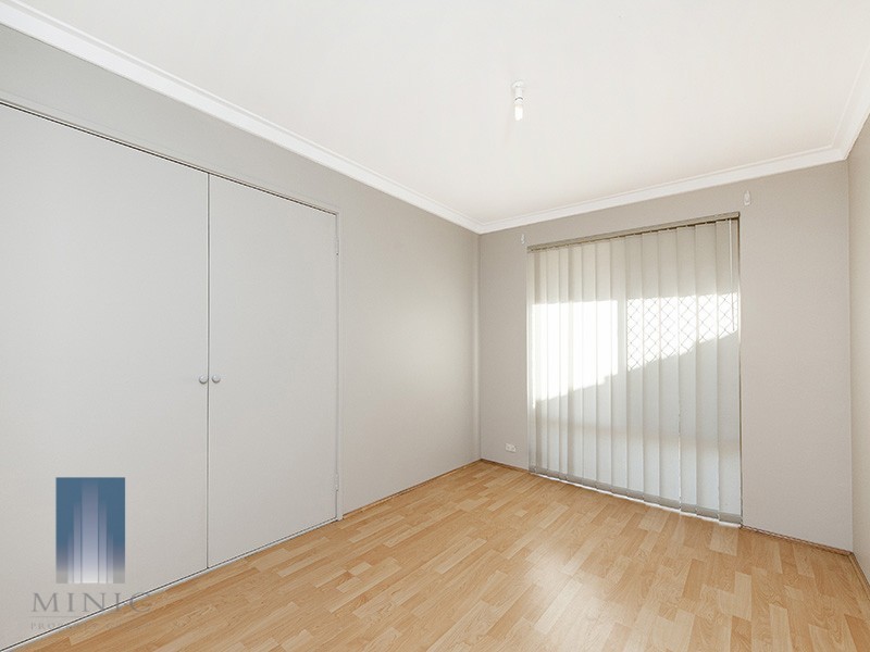 12 Hartfield Street, Queens Park WA 6107