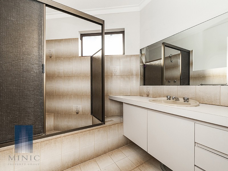 101 Lockhart Street, Como WA 6152