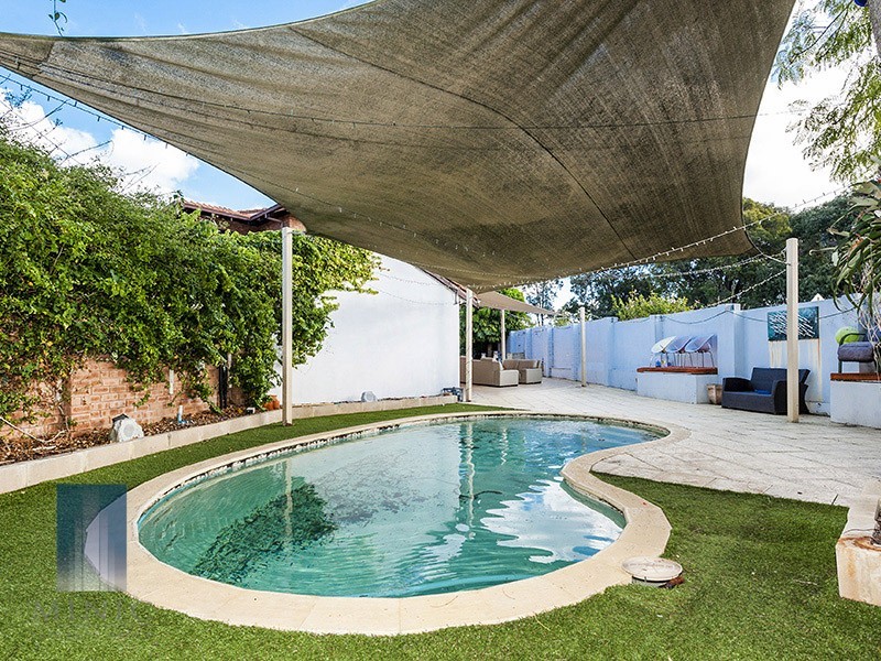 101 Lockhart Street, Como WA 6152