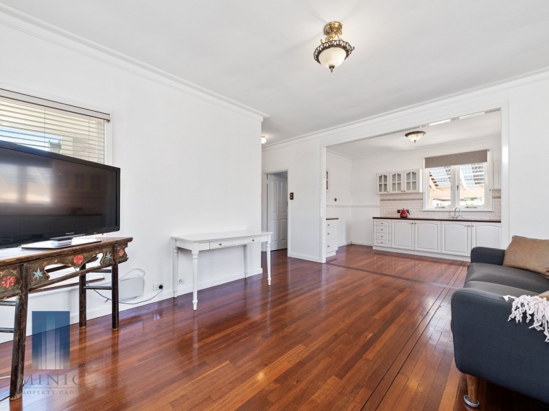 134 Manning Road, Manning WA 6152