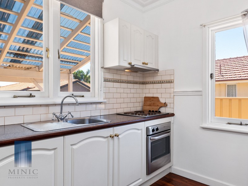 134 Manning Road, Manning WA 6152