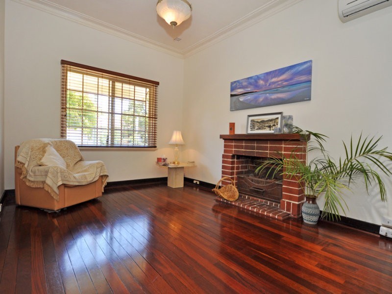 1/53 Hobbs Avenue, Como WA 6152