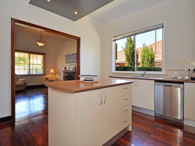 1/53 Hobbs Avenue, Como WA 6152