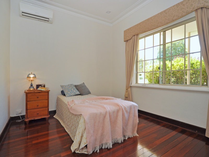 1/53 Hobbs Avenue, Como WA 6152