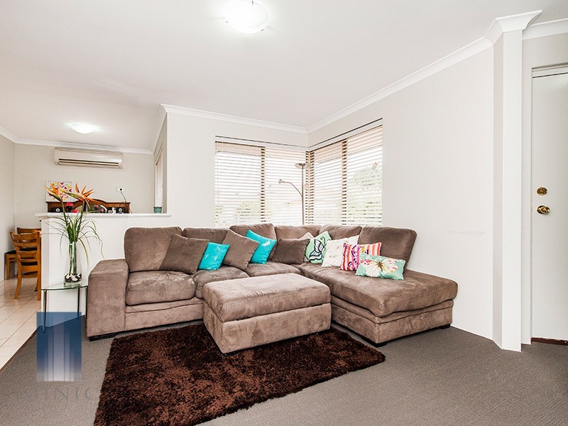 2/10 Grayson Court, Wilson WA 6107