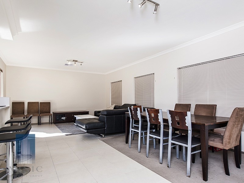 255A Robinson Avenue, Cloverdale WA 6105