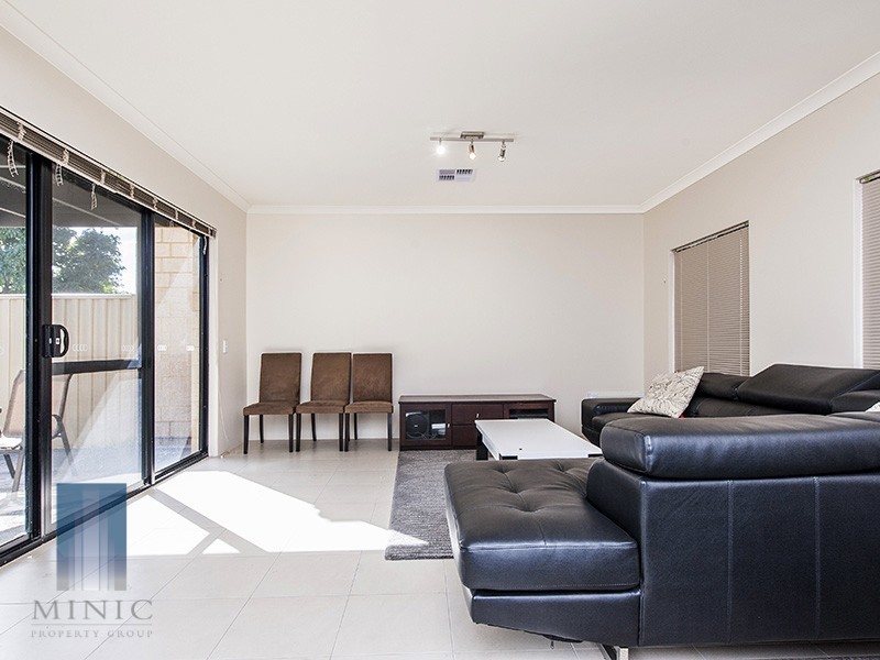 255A Robinson Avenue, Cloverdale WA 6105