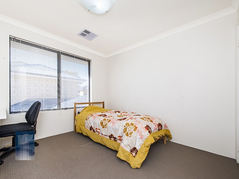 255A Robinson Avenue, Cloverdale WA 6105