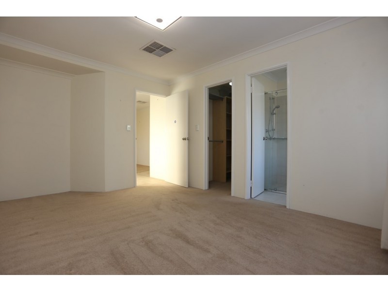 42A Marshwood Retreat, Bibra Lake WA 6163