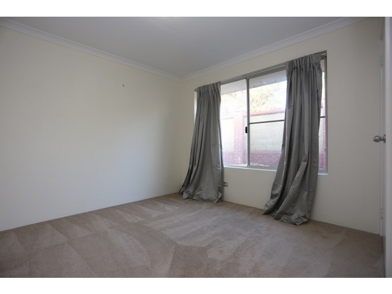 42A Marshwood Retreat, Bibra Lake WA 6163