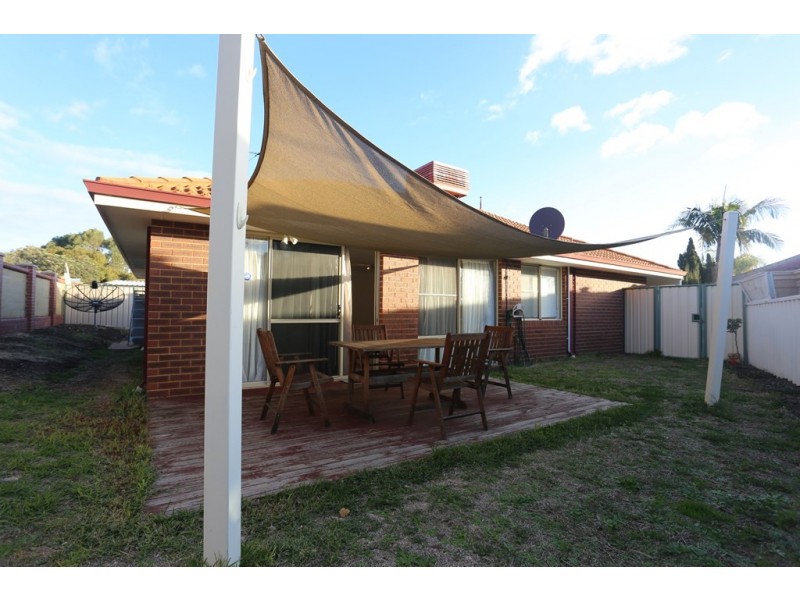 42A Marshwood Retreat, Bibra Lake WA 6163