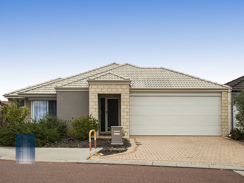 27 Oman Pass, Canning Vale WA 6155